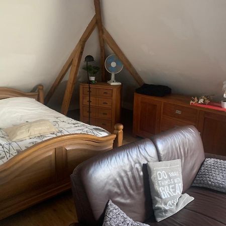 Ferienwohnung De Oude Paardentramremise Ulrum Exterior foto