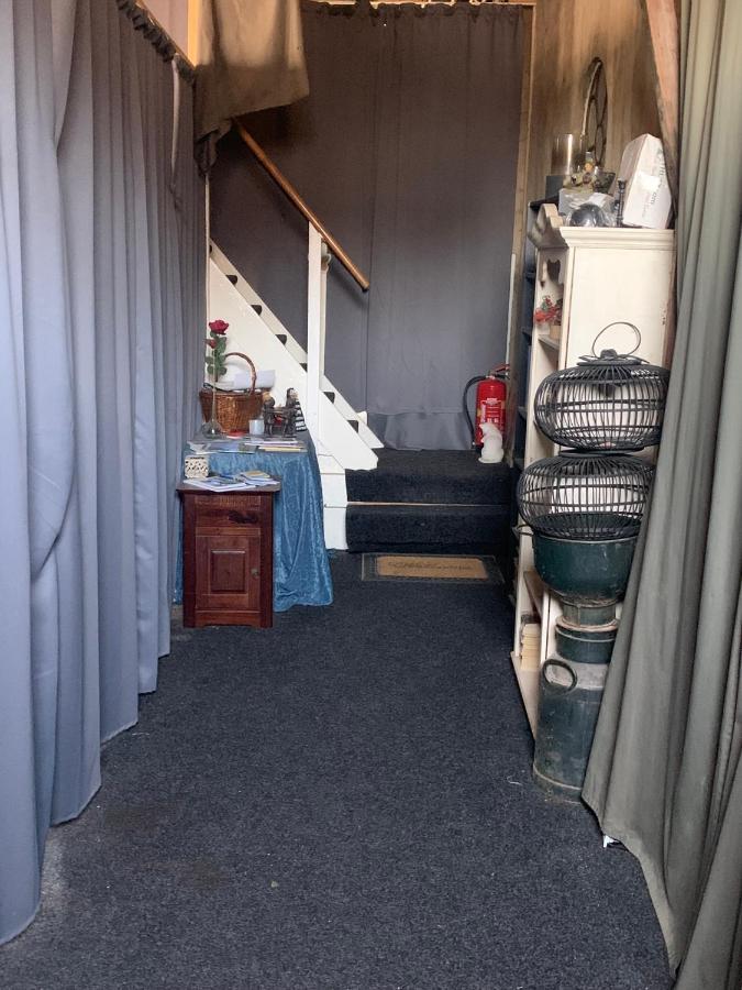Ferienwohnung De Oude Paardentramremise Ulrum Exterior foto